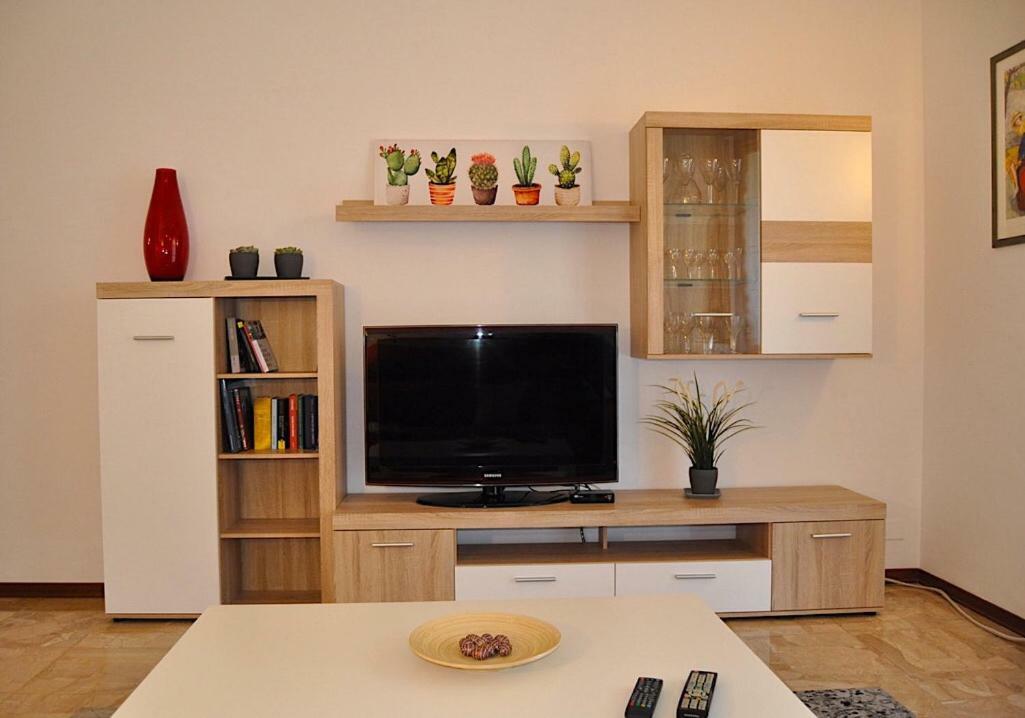 La Casa Di Sarita Apartment Pavia Ngoại thất bức ảnh